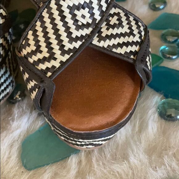 Lucky brand wedges 5.5 (3705) - Picture 3 of 10